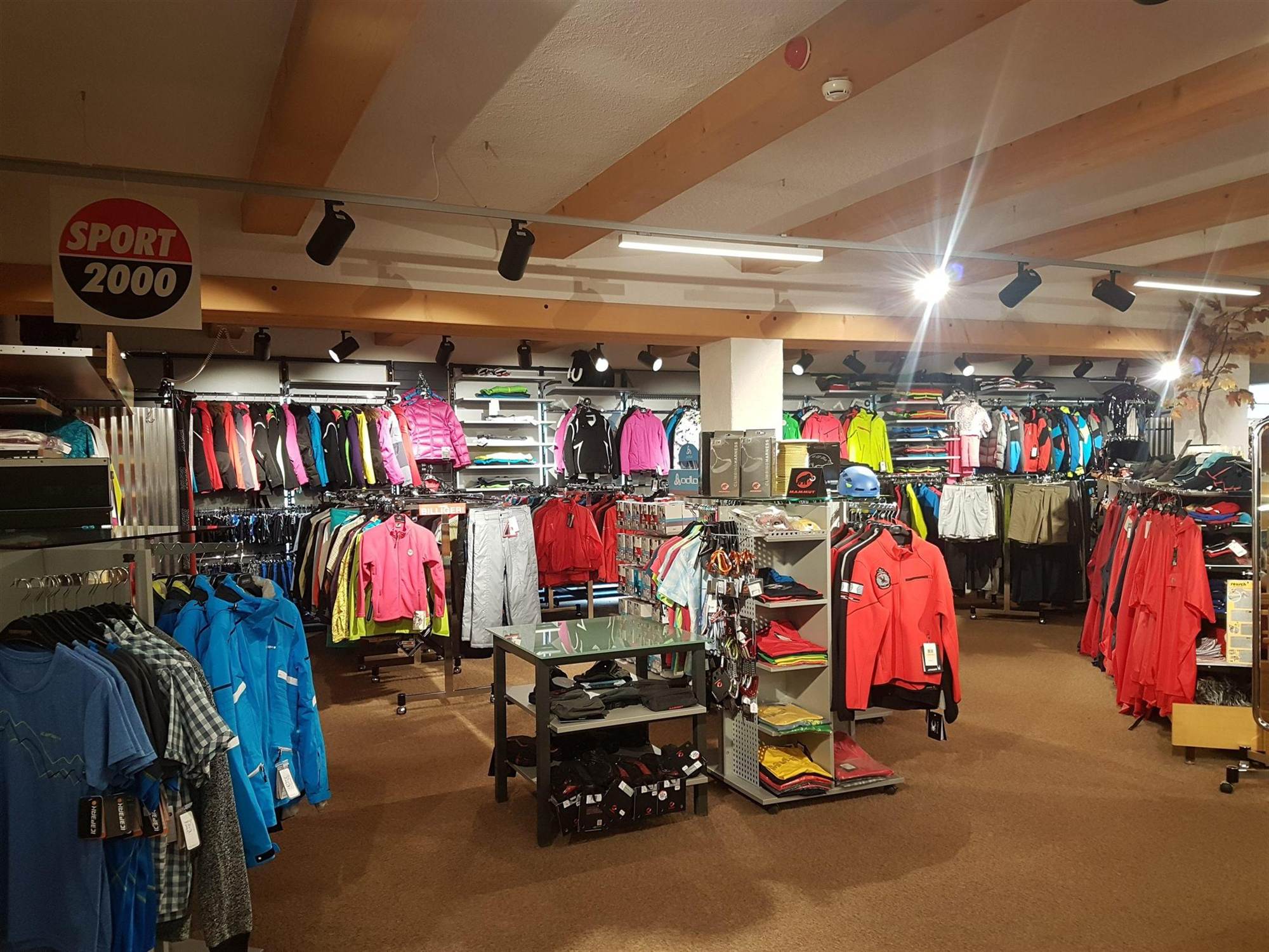 Verkaufsfläche im Sport Center Knitel
